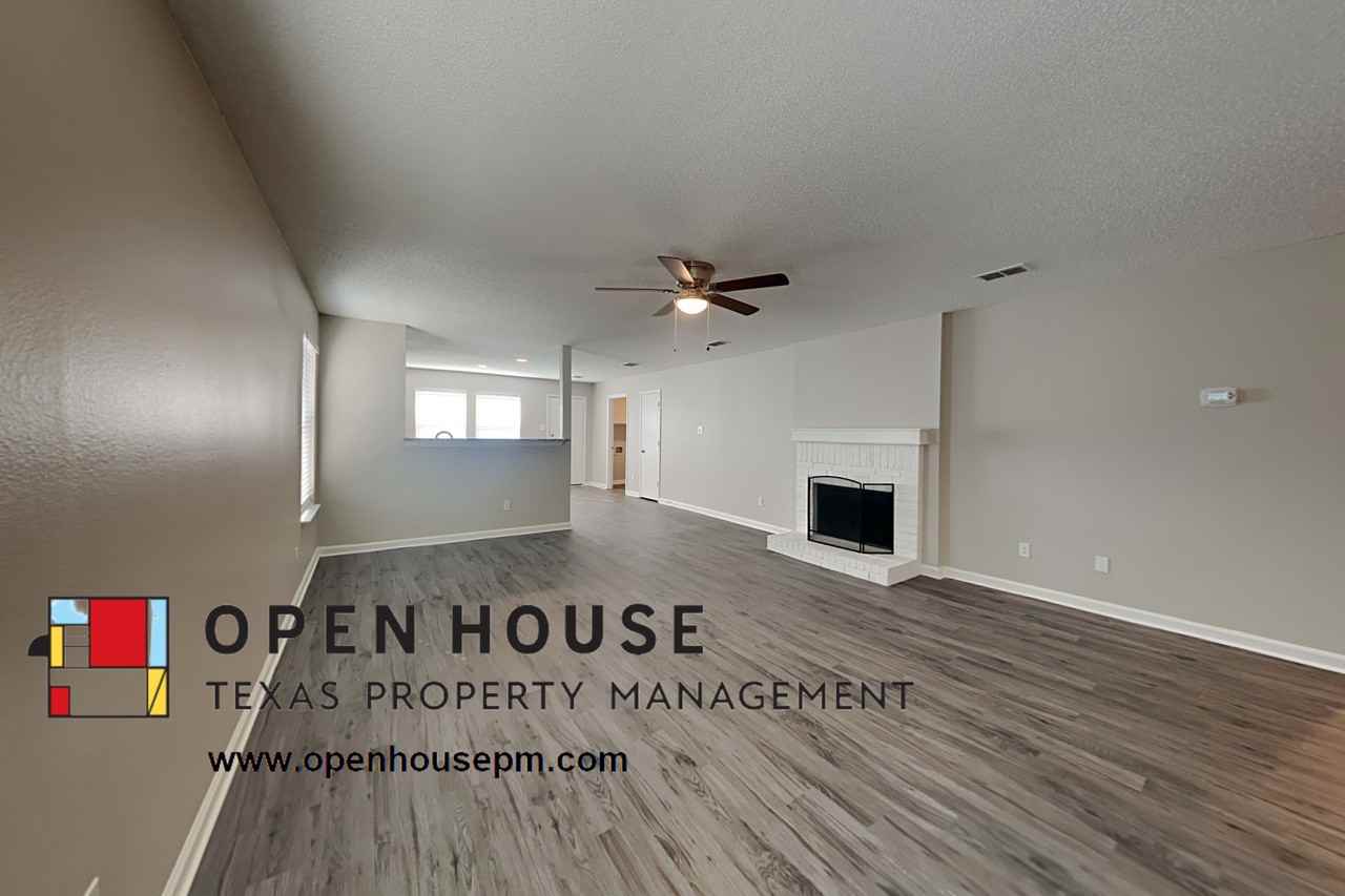 2505 Avalon Creek Way - Photo 2 of 17