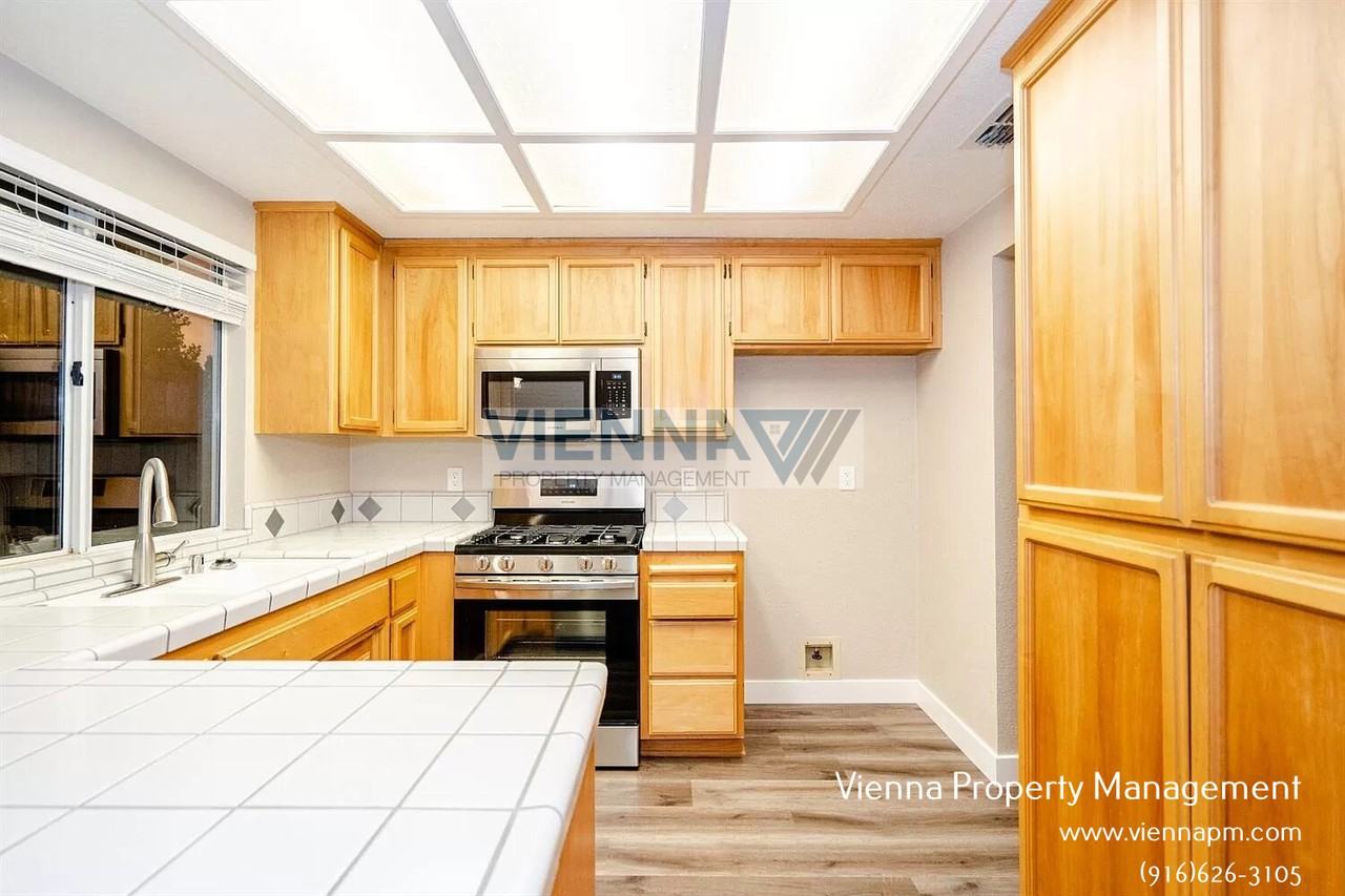 5749 Terrace Dr - Photo 4 of 9