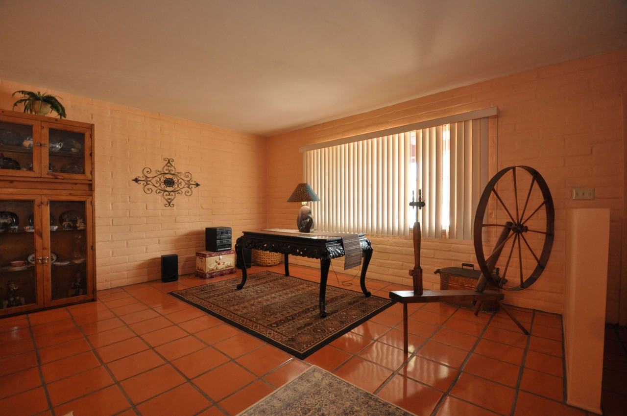 288 E Las Milpas - Photo 3 of 13