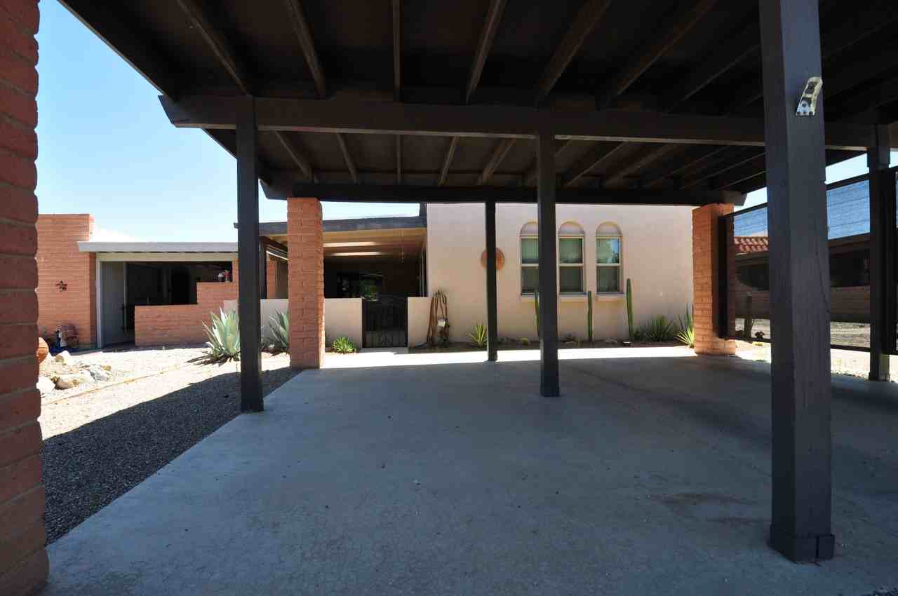 260 W Circulo Del Paladin - Photo 2 of 13