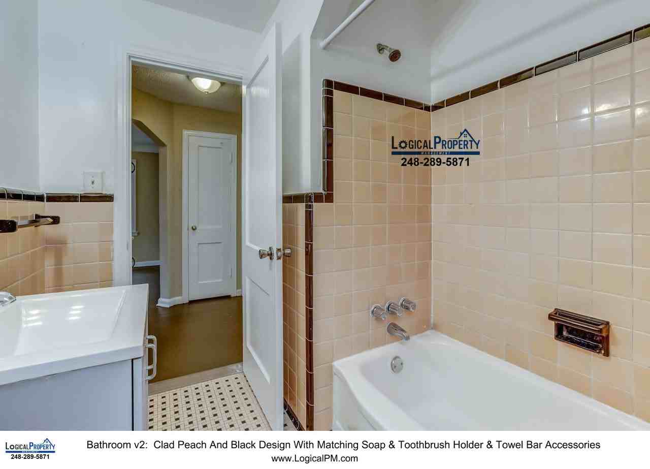 4268 Cortland St - Photo 3 of 12