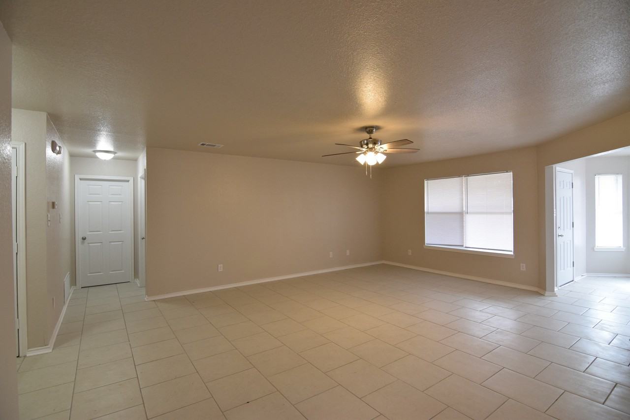 4712 Aspen Dr - Photo 6 of 21