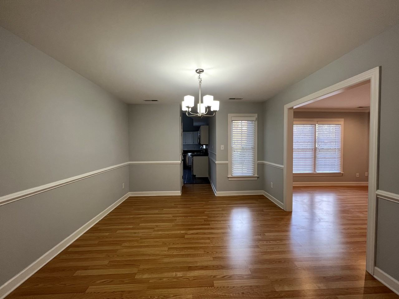 1010 Norwood Ln - Photo 3 of 15