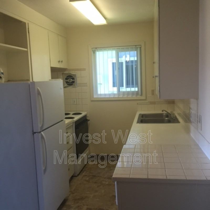 1620 11th Ave - Photo 2 of 6