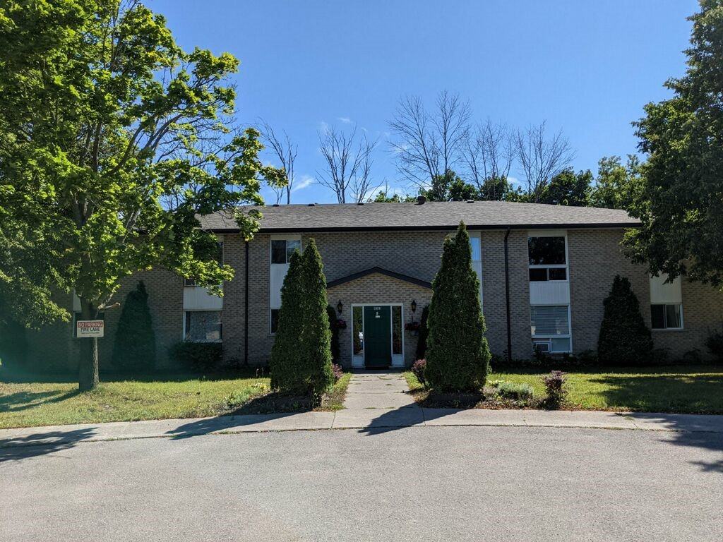 Armour 16 Apartments 832 Armour Rd Apt 16, Peterborough, ON K9H 2A2