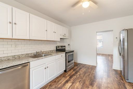 1204 Marlborough St #1 - Photo 4 of 17