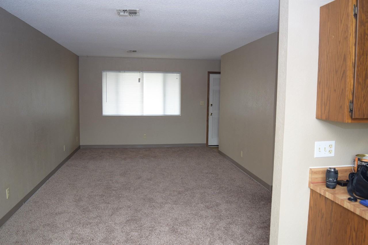 1306 Cherry Pl #A - Photo 3 of 7