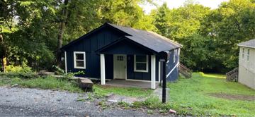 featured image of 3759 Grace Ave #1
