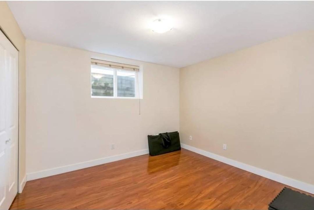 19930 73A Avenue - Photo 3 of 6