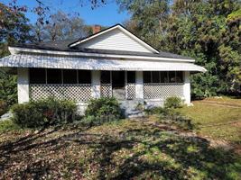 featured image of 896 Dorothy St