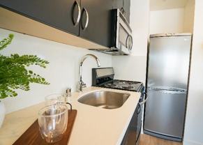 899 Pine St - Photo 1 of 1