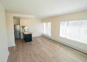 899 Pine St - Photo 1 of 1