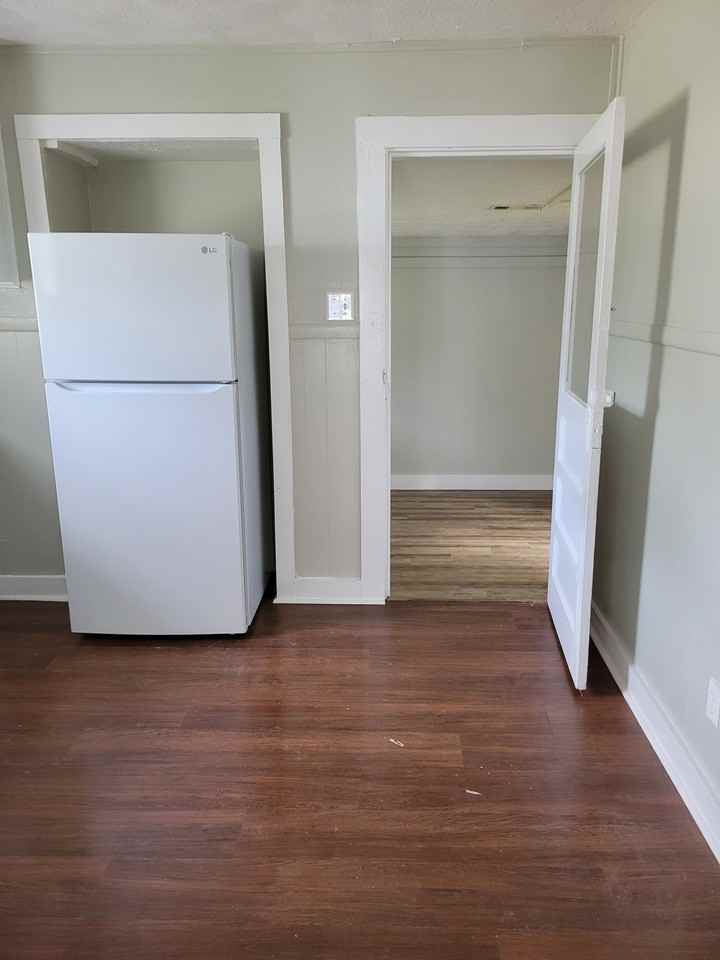 7609 Memorial St #1 - Photo 2 of 16
