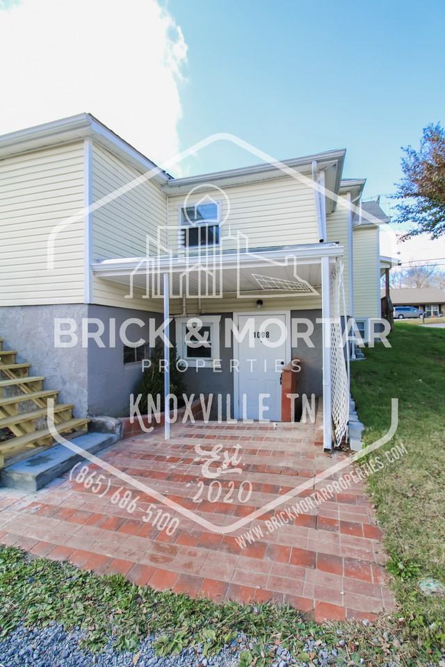 1008 E Harper Ave #1008 - Photo 2 of 15