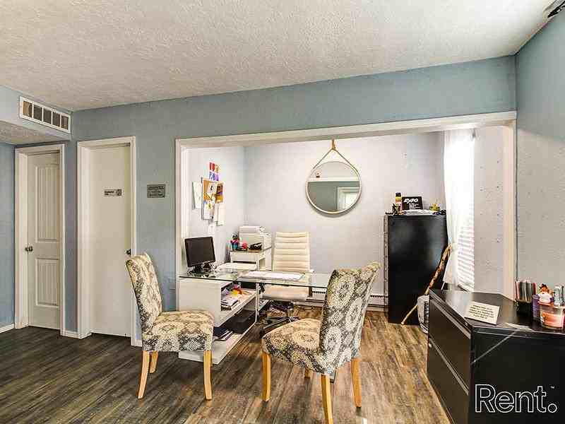 300 Hal Muldrow Dr - Photo 2 of 20