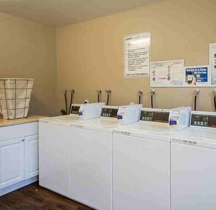 141 Flora Ave - Photo 5 of 17