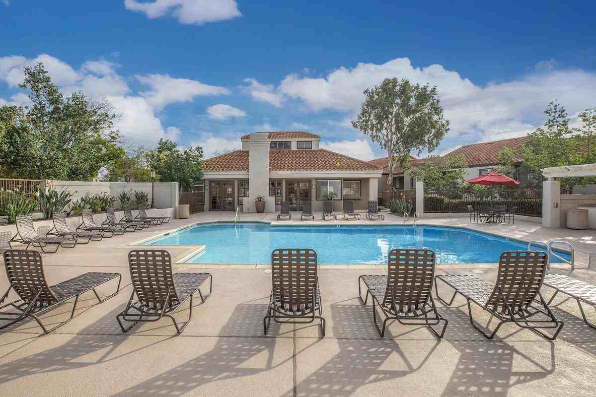 114 Aliento - Photo 3 of 9