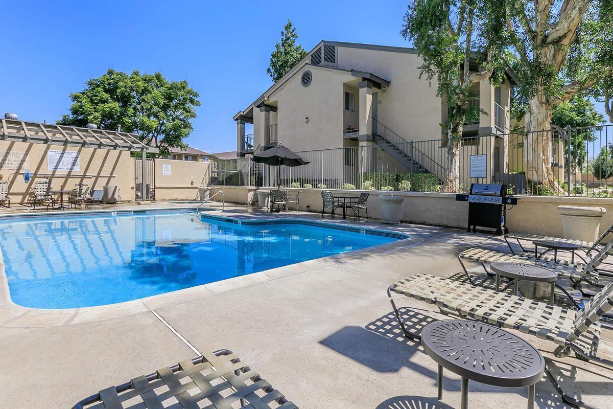 985 Samar Ct - Photo 4 of 15