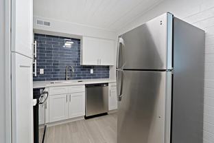 365 W Pierson St - Photo 1 of 1