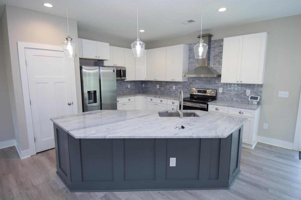 729 Churchill Downs Drive #1 - Photo 2 of 10