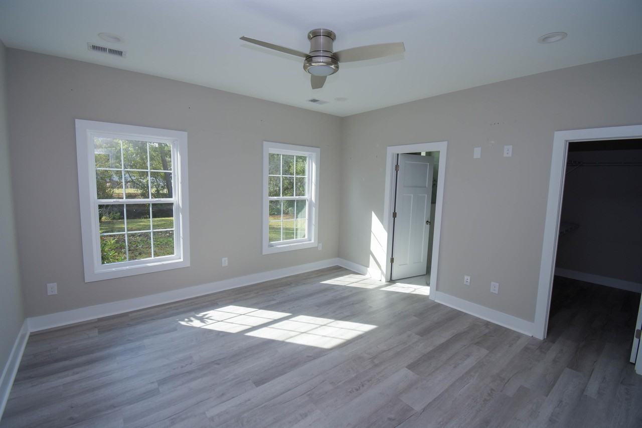 729 Churchill Downs Drive #1 - Photo 5 of 10