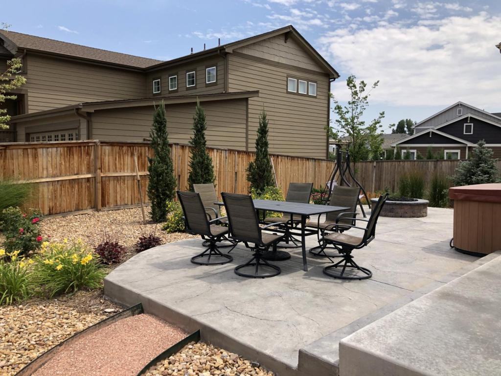 2408 Adobe Dr - Photo 3 of 46