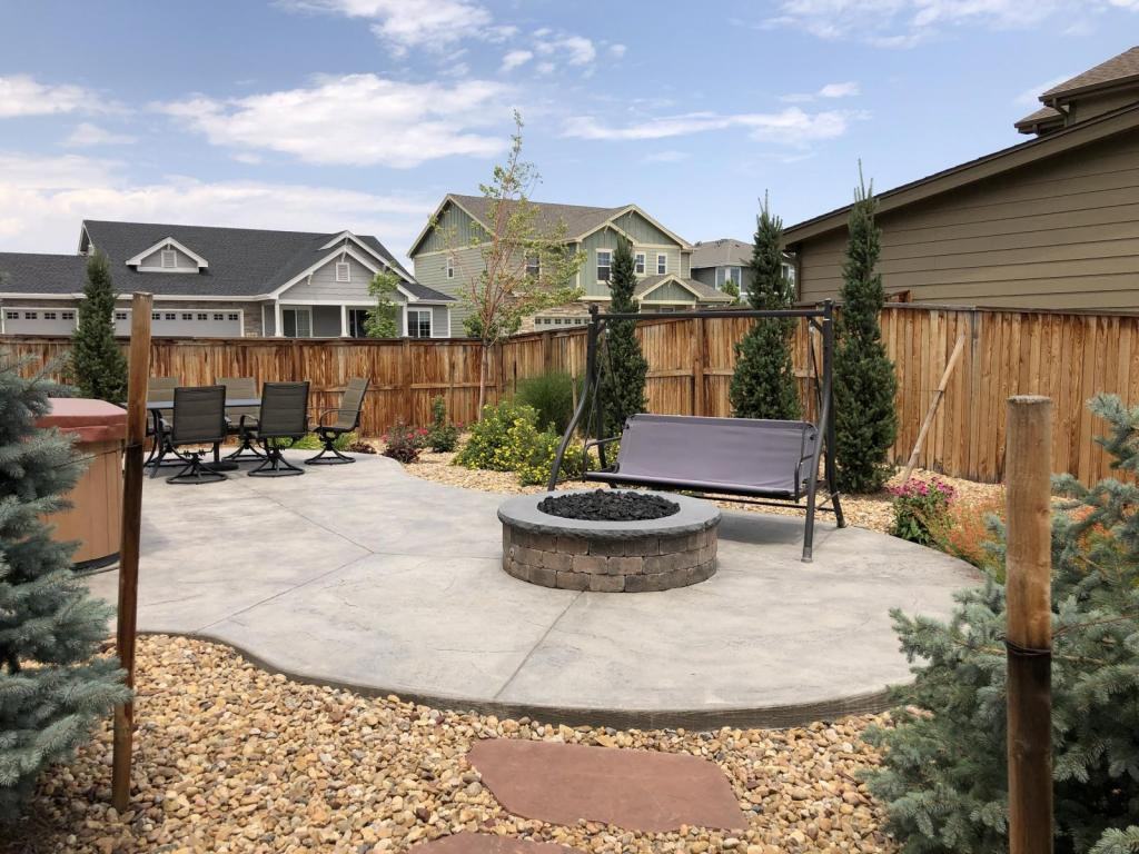 2408 Adobe Dr - Photo 7 of 46