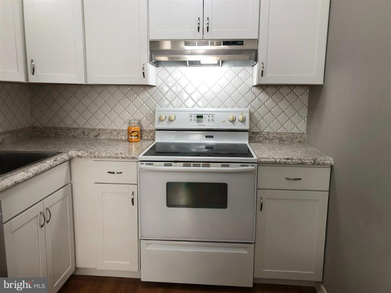 403 Winding Way - Photo 2 of 18