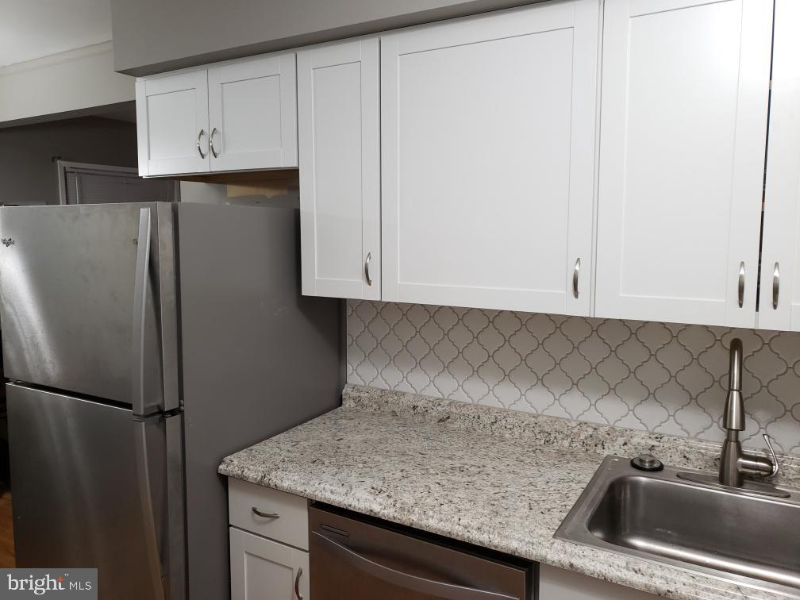 403 Winding Way - Photo 3 of 18