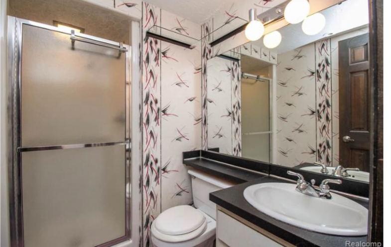 32888 N River Rd - Photo 6 of 49