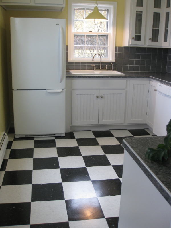 900 Missoula Ave - Photo 3 of 6