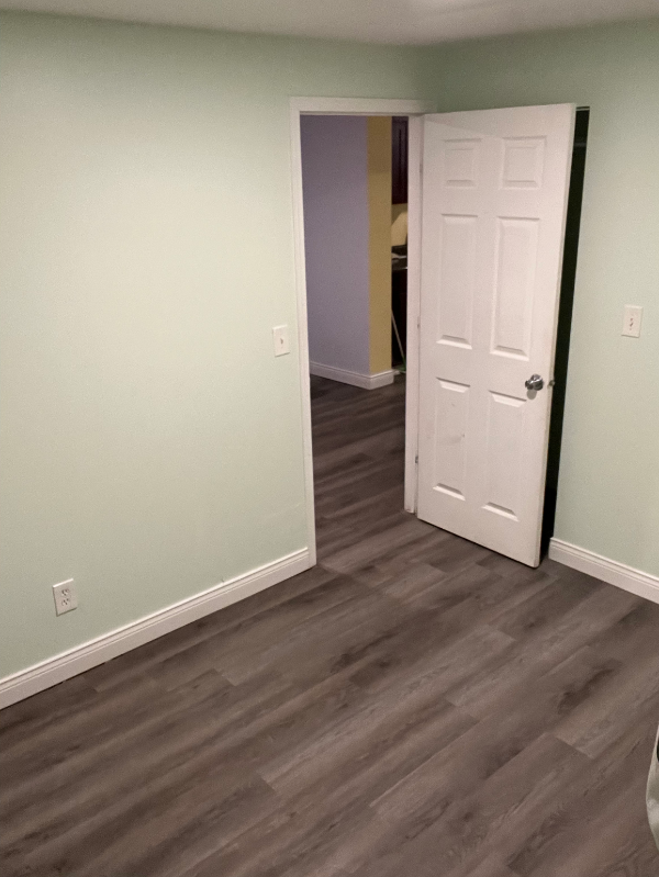 1639 W 38th Pl - Photo 4 of 19