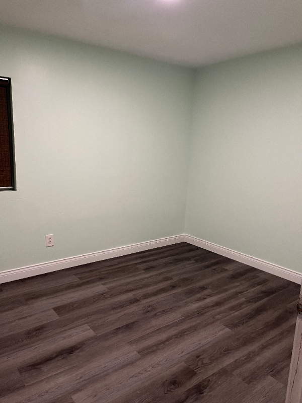 1639 W 38th Pl - Photo 5 of 19