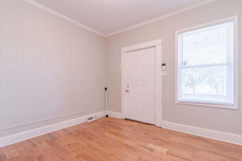 319 Brehl Ave - Photo 2 of 17