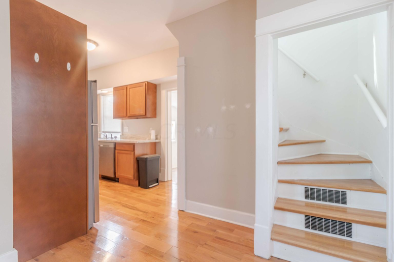 319 Brehl Ave - Photo 4 of 17