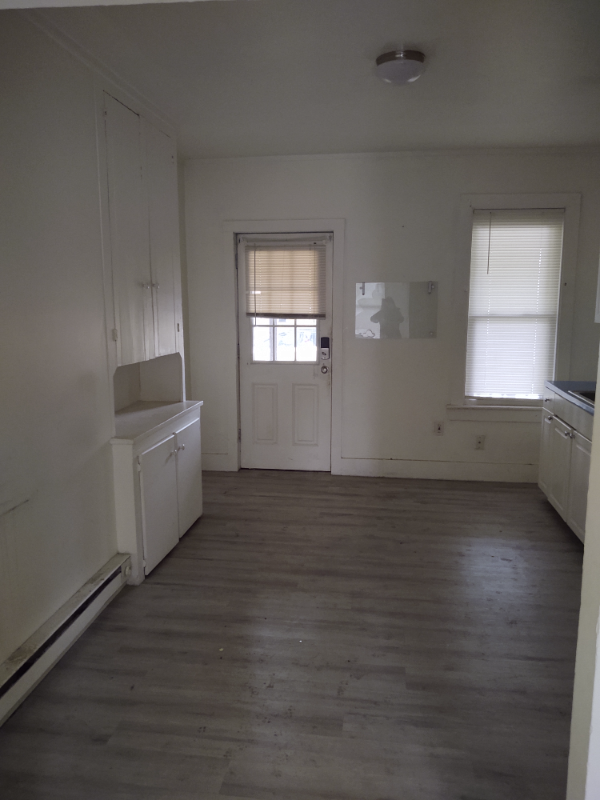 52 Hallet St - Photo 3 of 16