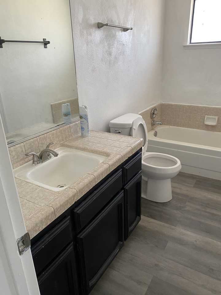 335 W Almy Ave - Photo 2 of 5