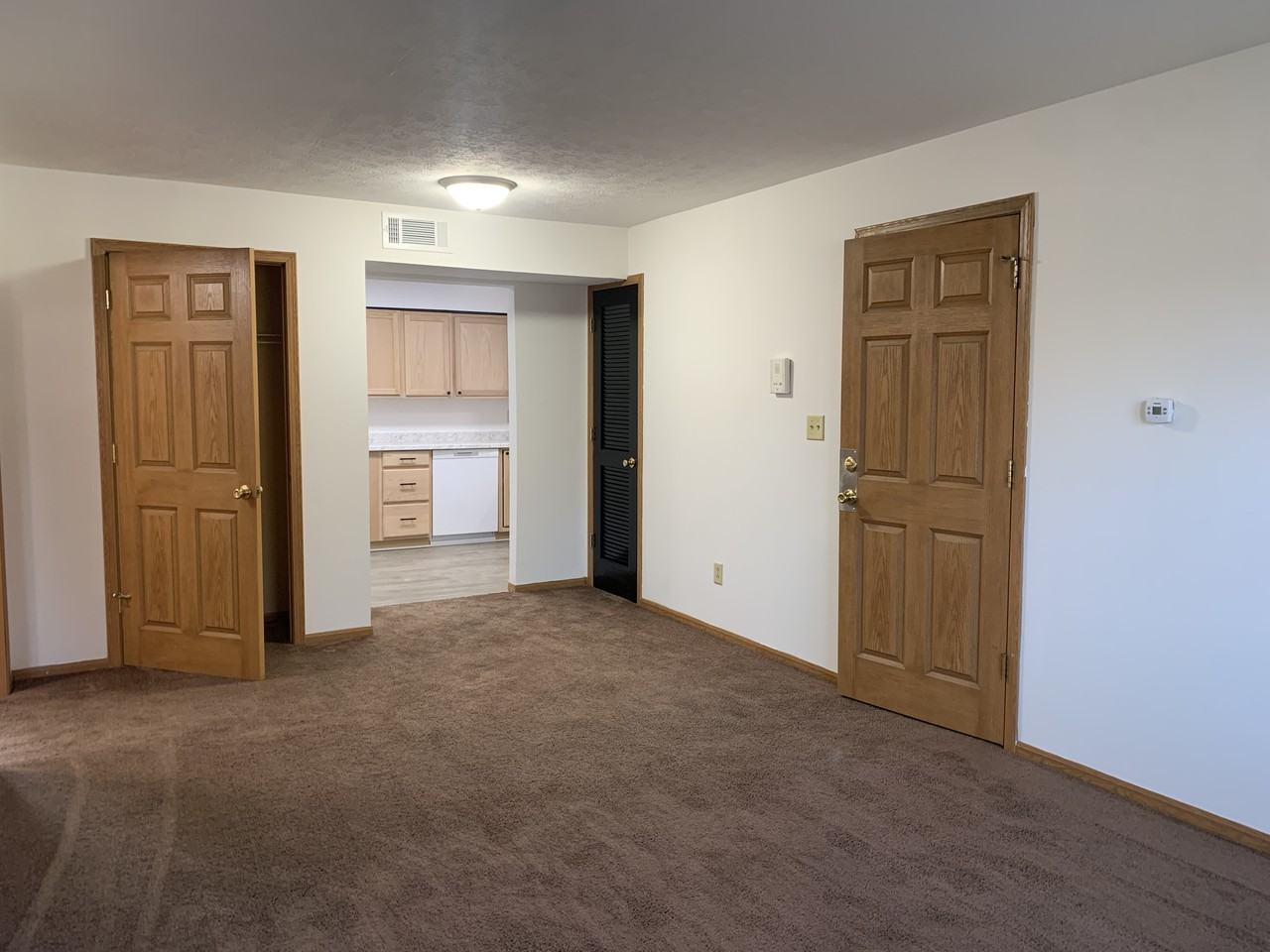 211 Park Ave #3 - Photo 3 of 13