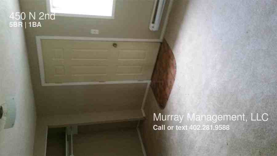 450 N 2nd St - Photo 3 of 6