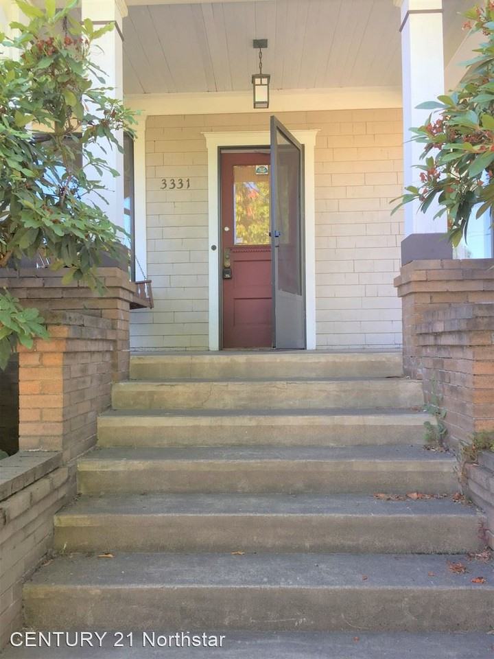 3331 Se 28th Pl - Photo 2 of 24