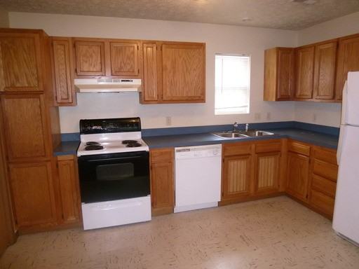 2044 N 4th St - Photo 3 of 7