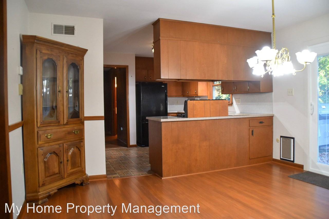 306 W Elizabeth St - Photo 2 of 23