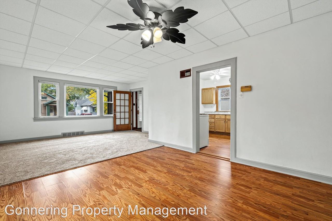 7029 - 35th Avenue - Photo 3 of 11