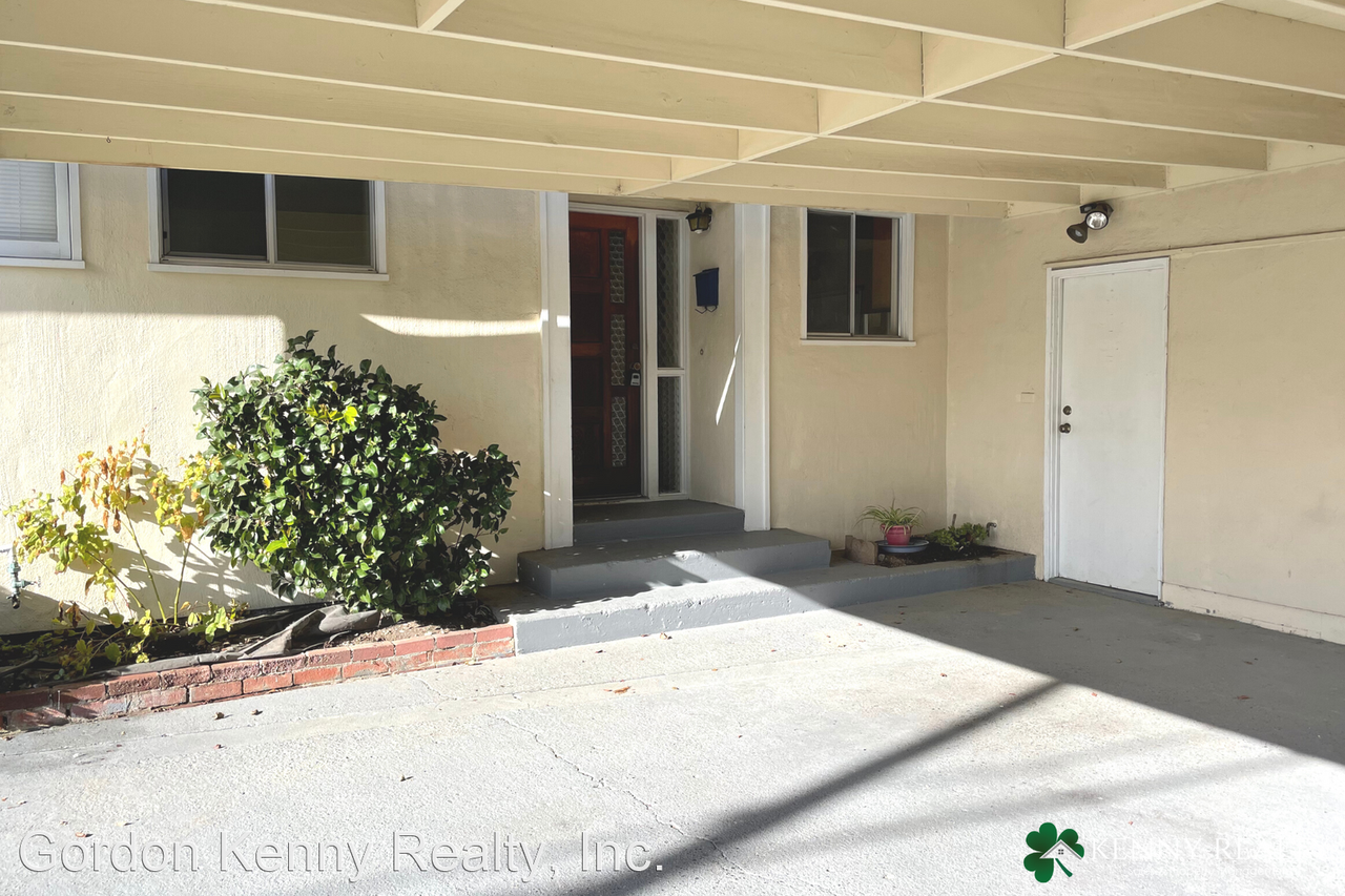 2310 Rollingwood Dr - Photo 2 of 26