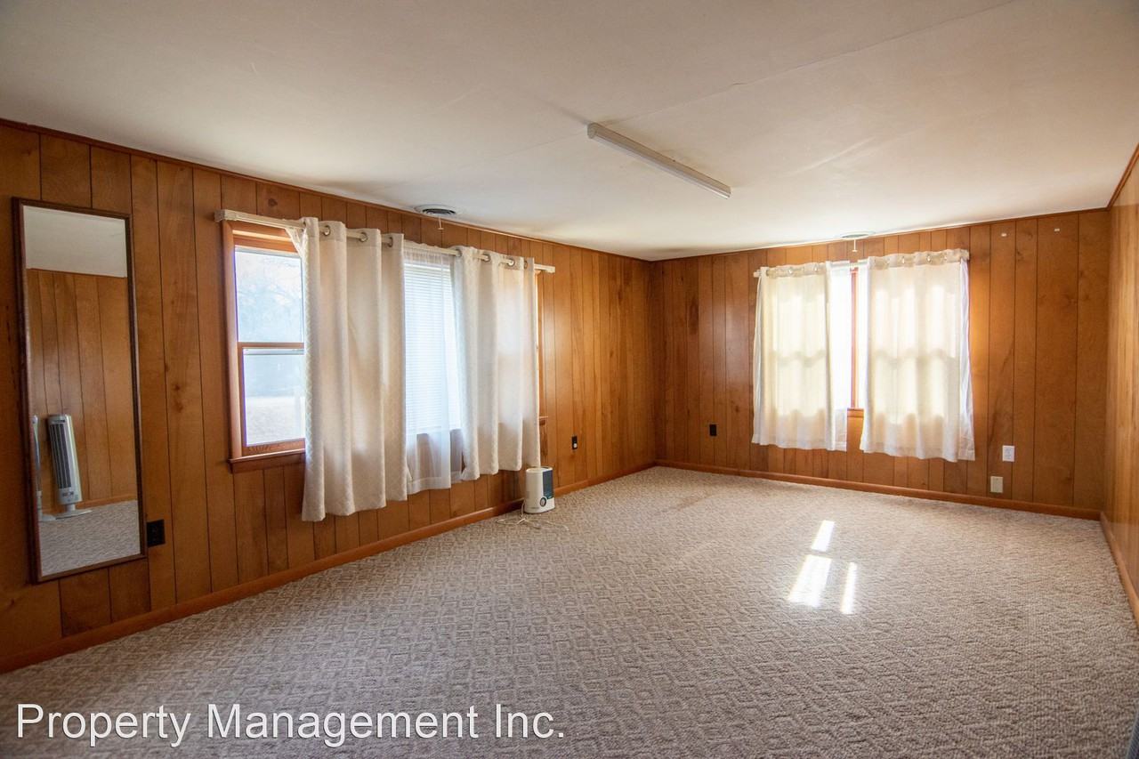 2487 County Road 2700 - Photo 3 of 17