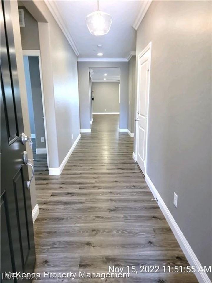 3114 Apecchio Ave - Photo 3 of 50