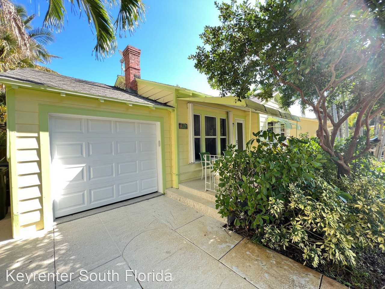 214 N Palmway - Photo 2 of 22