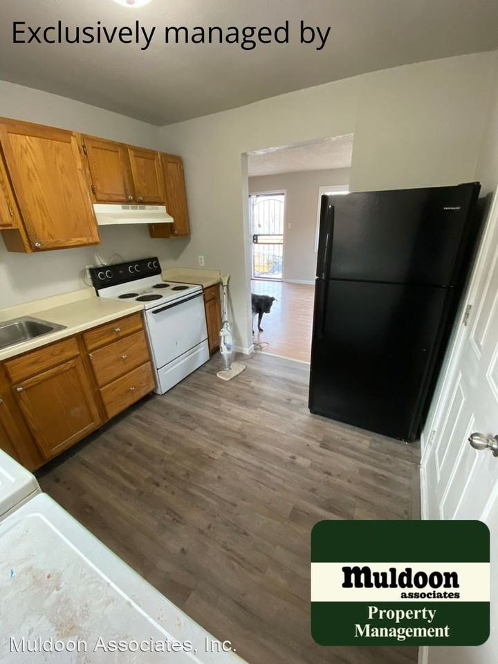1420 N Hudson Ave - Photo 2 of 8