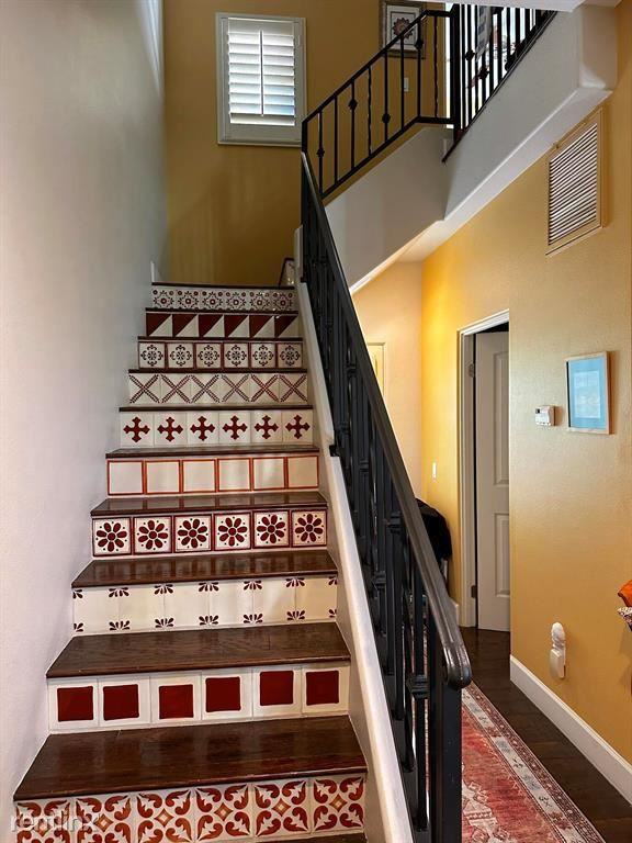 208 Villorrio Dr W - Photo 3 of 10