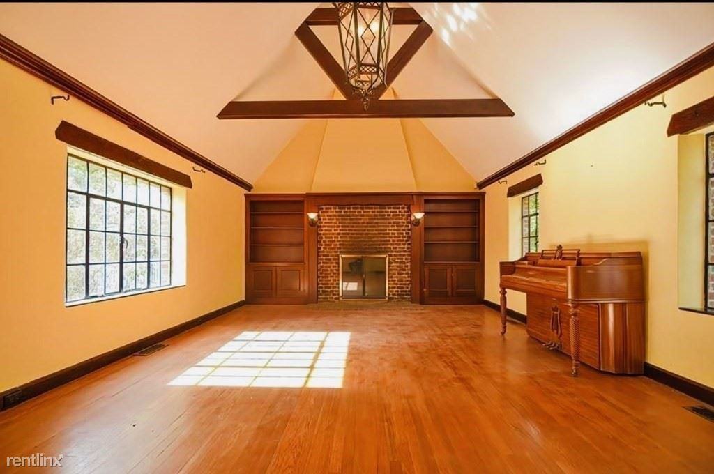 280 Quinobequin Rd - Photo 2 of 34
